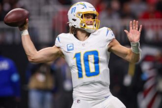 2025 Fantasy Football Draft Guide and Rankings