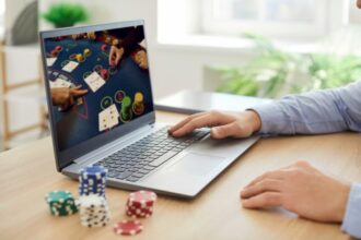 Are Online Casinos More Popular Than Land-Based Ones in the UK?